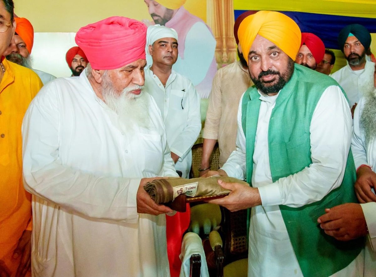 CM Bhagwant Mann ने Sri Guru Ravidas Bani Research Centre की नींव रखी, रिसर्च सेंटर बारे हर बात जो आप जानना चाहेंगे