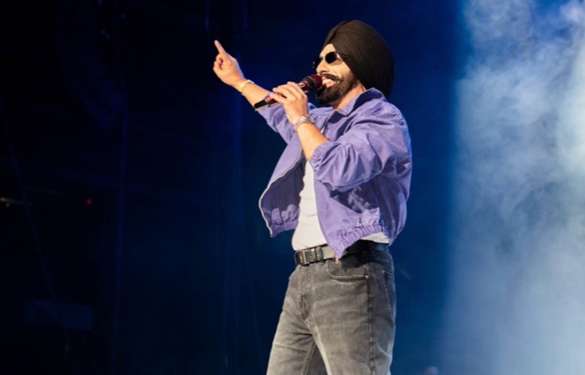 Canada में शो के बाद पंजाबी सिंगर Ammy Virk की कार पर फायरिंग