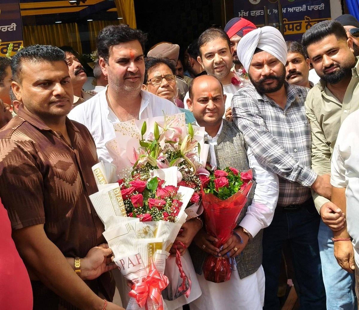 Jalandhar North में नए कार्यालय के उद्घाटन पर Ashwani Aggarwal ने विनीत धीर को दी शुभकामनाएं