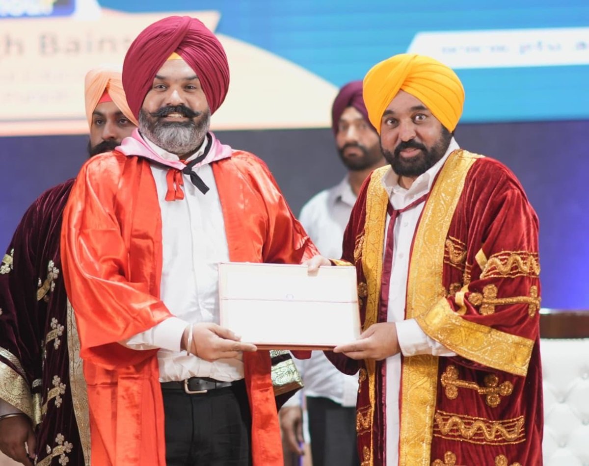 IKGPTU के दीक्षांत समारोह में CM Bhagwant Singh Mann बोले-हम पंजाब के युवाओं को नौकरी मांगने वाला नहीं, बल्कि नौकरी देने वाला बना रहे हैं